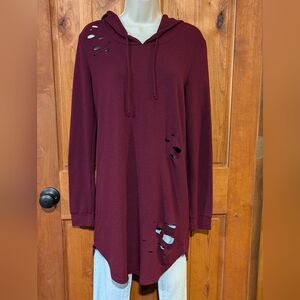 Black‎ Bead Burgundy Distressed Tunic Hoodie
